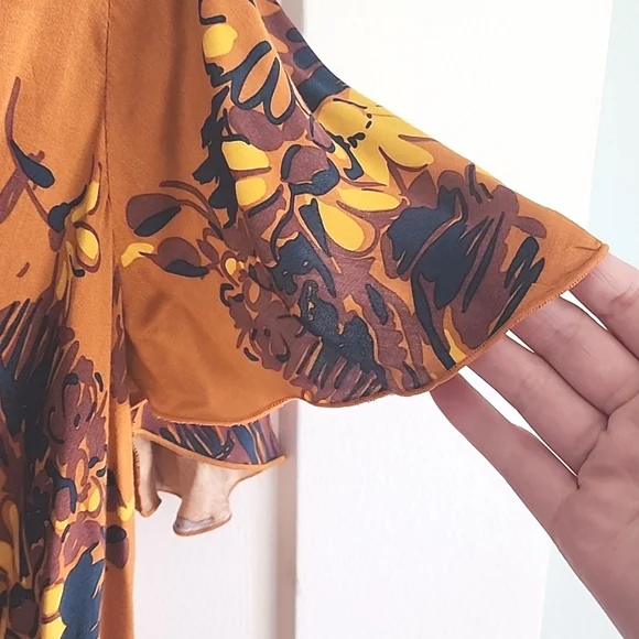 NWT Anthropologie Tiny Venus Floral Wrap Top Size Large - Picture 8 of 10